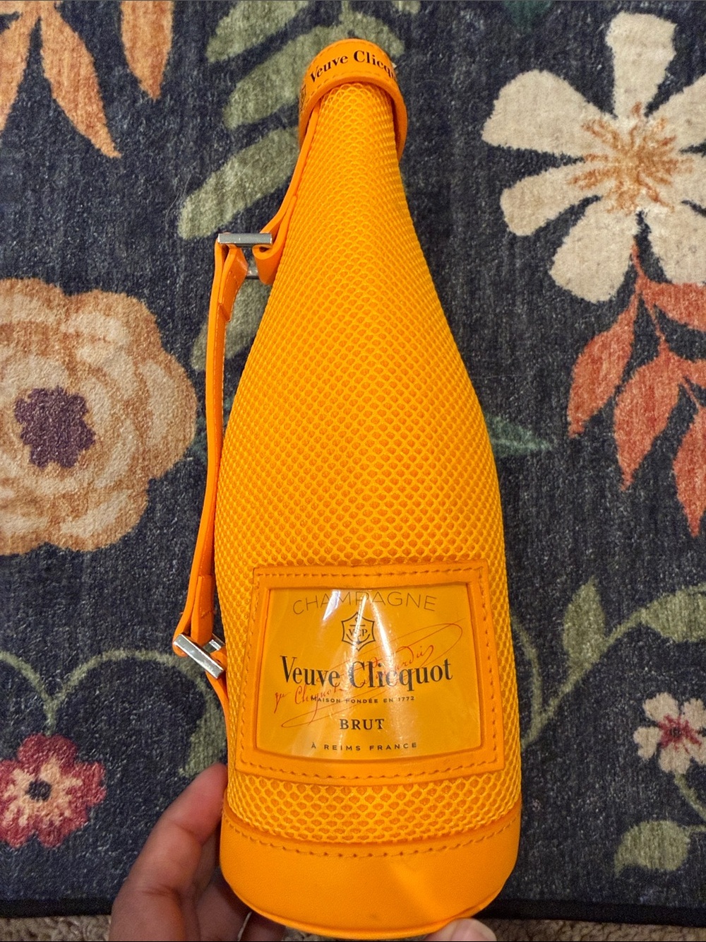 Veuve Clicquot Brut Champagne Ice Gift Jacket Insulated Sleeve for 750ML